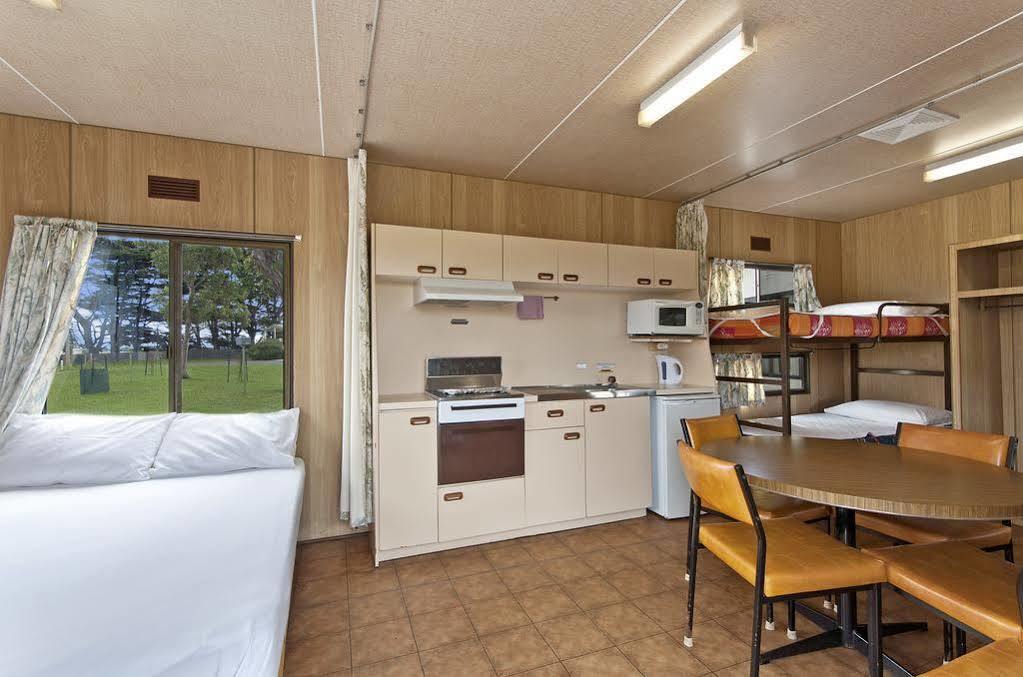 Gum Tree Caravan Park Порт-Фейри Экстерьер фото