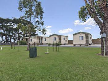 Gum Tree Caravan Park Порт-Фейри Экстерьер фото